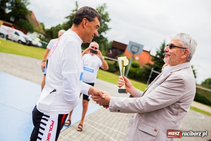 Zdjęcie w galerii na portalu naszraciborz.pl: Rowerem ku zdrowiu. Tęcza zaprasza na festyn  wiadomości z regionu