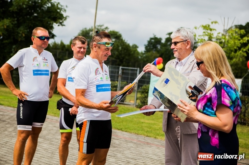 Zdjęcie w galerii na portalu naszraciborz.pl: Rowerem ku zdrowiu. Tęcza zaprasza na festyn  wiadomości z regionu