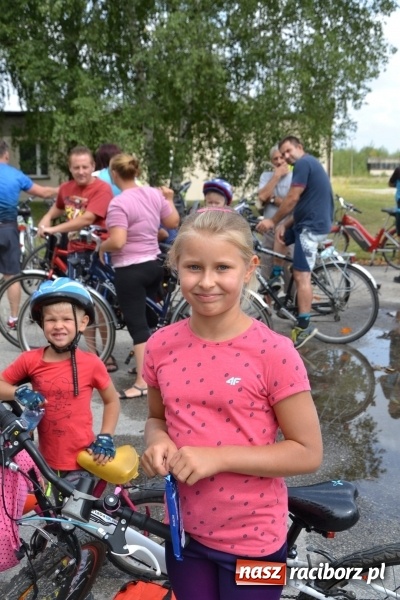 Zdjęcie w galerii na portalu naszraciborz.pl: Ponad 250 rowerzystów na trasie rajdu gminy Krzyżanowice i firmy Alas Utex wiadomości z regionu