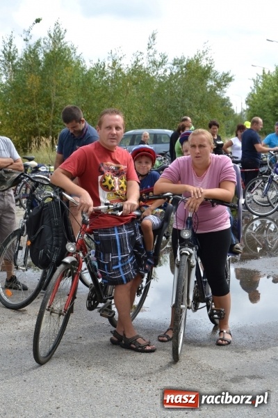 Zdjęcie w galerii na portalu naszraciborz.pl: Ponad 250 rowerzystów na trasie rajdu gminy Krzyżanowice i firmy Alas Utex wiadomości z regionu