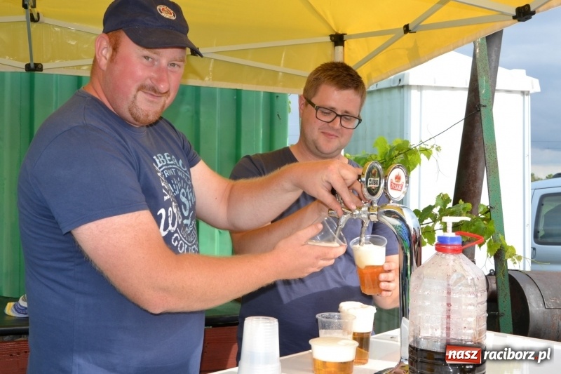 Zdjęcie w galerii na portalu naszraciborz.pl: Ponad 250 rowerzystów na trasie rajdu gminy Krzyżanowice i firmy Alas Utex wiadomości z regionu