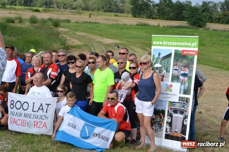Zdjęcie w galerii na portalu naszraciborz.pl: Ponad 250 rowerzystów na trasie rajdu gminy Krzyżanowice i firmy Alas Utex wiadomości z regionu