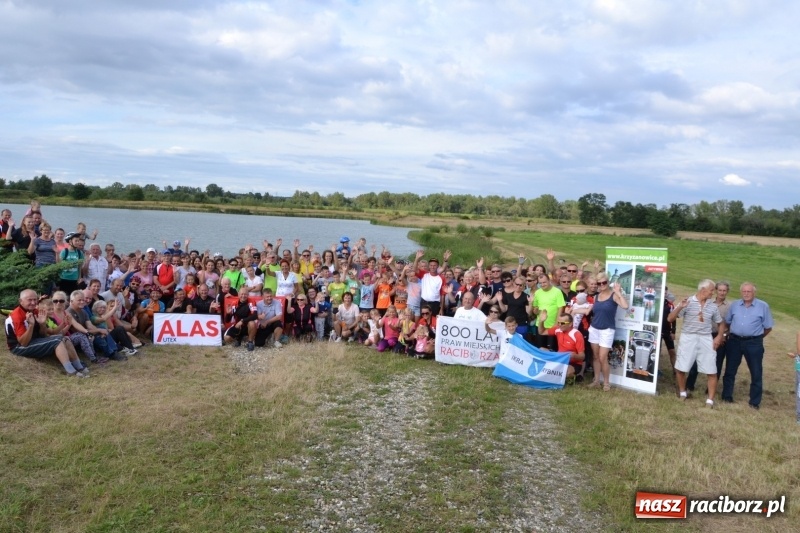 Zdjęcie w galerii na portalu naszraciborz.pl: Ponad 250 rowerzystów na trasie rajdu gminy Krzyżanowice i firmy Alas Utex wiadomości z regionu