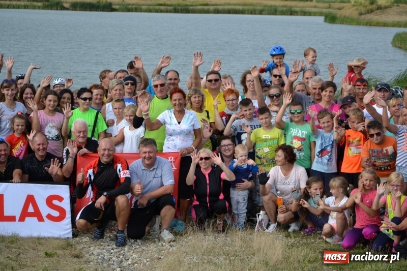 Zdjęcie w galerii na portalu naszraciborz.pl: Ponad 250 rowerzystów na trasie rajdu gminy Krzyżanowice i firmy Alas Utex wiadomości z regionu