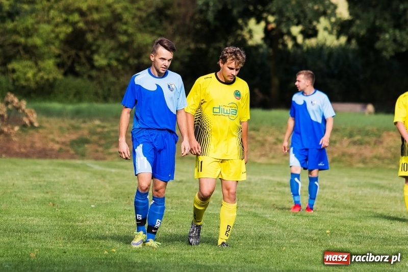 Zdjęcie w galerii na portalu naszraciborz.pl: Owsiszcze pokonały Gamów na jego terenie wiadomości z regionu