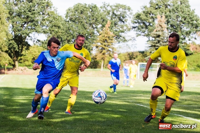 Zdjęcie w galerii na portalu naszraciborz.pl: Owsiszcze pokonały Gamów na jego terenie wiadomości z regionu
