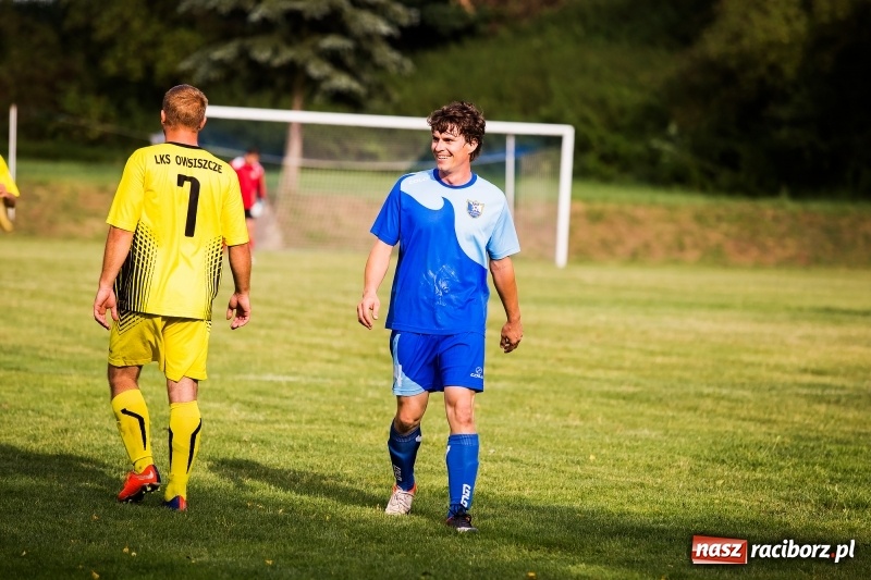 Zdjęcie w galerii na portalu naszraciborz.pl: Owsiszcze pokonały Gamów na jego terenie wiadomości z regionu