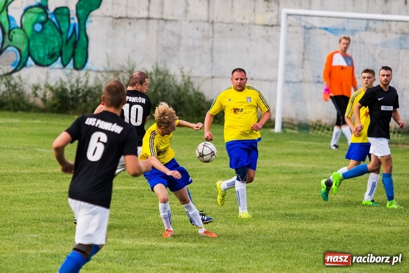 Zdjęcie w galerii na portalu naszraciborz.pl: Kuźnia w Pawłowie nie odpuszczała, dzięki czemu wygrała wiadomości z regionu