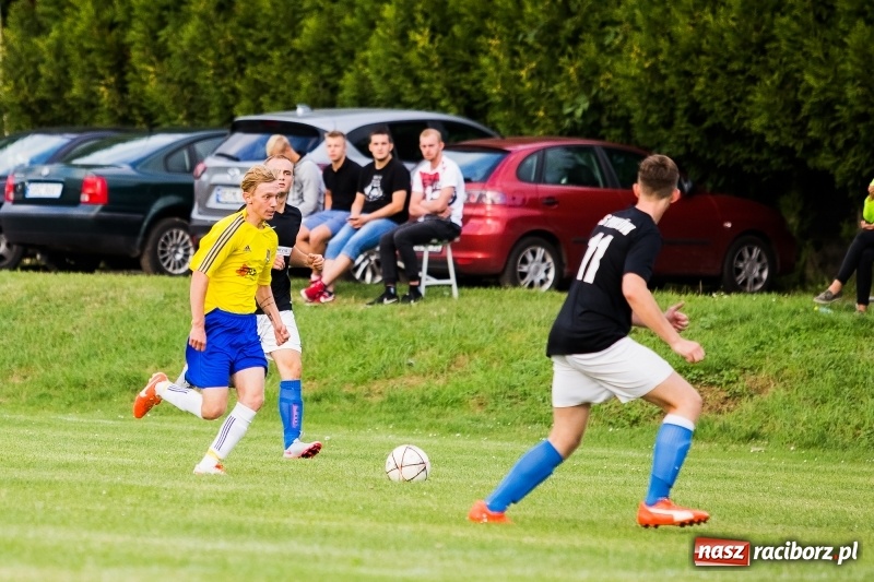 Zdjęcie w galerii na portalu naszraciborz.pl: Kuźnia w Pawłowie nie odpuszczała, dzięki czemu wygrała wiadomości z regionu