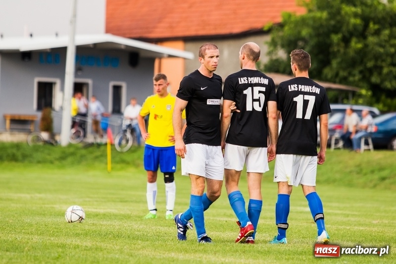 Zdjęcie w galerii na portalu naszraciborz.pl: Kuźnia w Pawłowie nie odpuszczała, dzięki czemu wygrała wiadomości z regionu