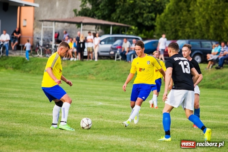 Zdjęcie w galerii na portalu naszraciborz.pl: Kuźnia w Pawłowie nie odpuszczała, dzięki czemu wygrała wiadomości z regionu