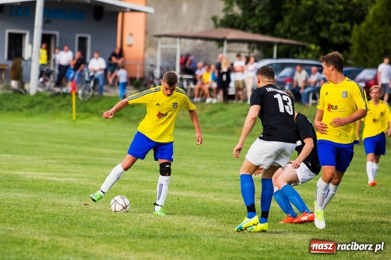 Zdjęcie w galerii na portalu naszraciborz.pl: Kuźnia w Pawłowie nie odpuszczała, dzięki czemu wygrała wiadomości z regionu