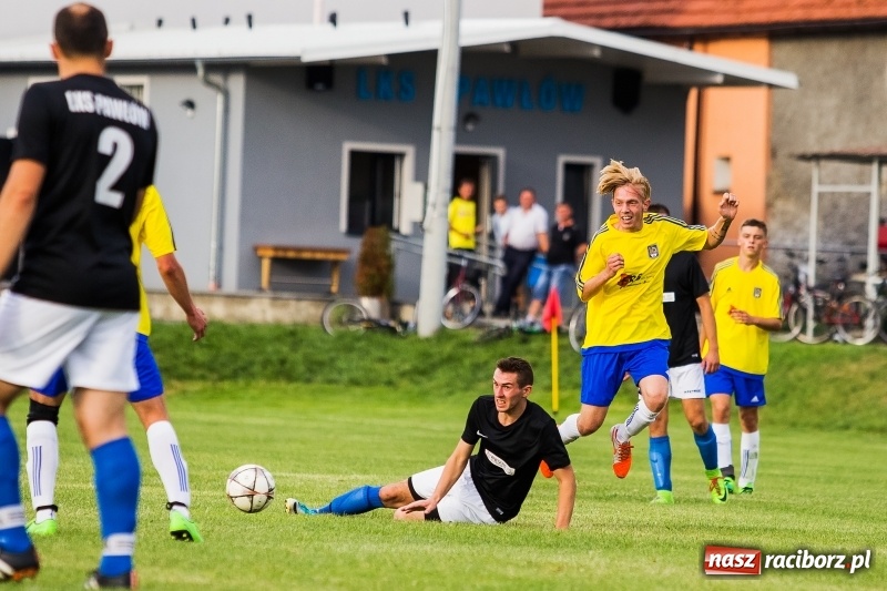 Zdjęcie w galerii na portalu naszraciborz.pl: Kuźnia w Pawłowie nie odpuszczała, dzięki czemu wygrała wiadomości z regionu