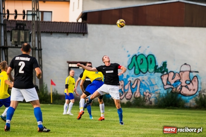 Zdjęcie w galerii na portalu naszraciborz.pl: Kuźnia w Pawłowie nie odpuszczała, dzięki czemu wygrała wiadomości z regionu
