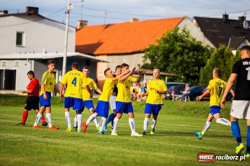 Zdjęcie w galerii na portalu naszraciborz.pl: Kuźnia w Pawłowie nie odpuszczała, dzięki czemu wygrała wiadomości z regionu