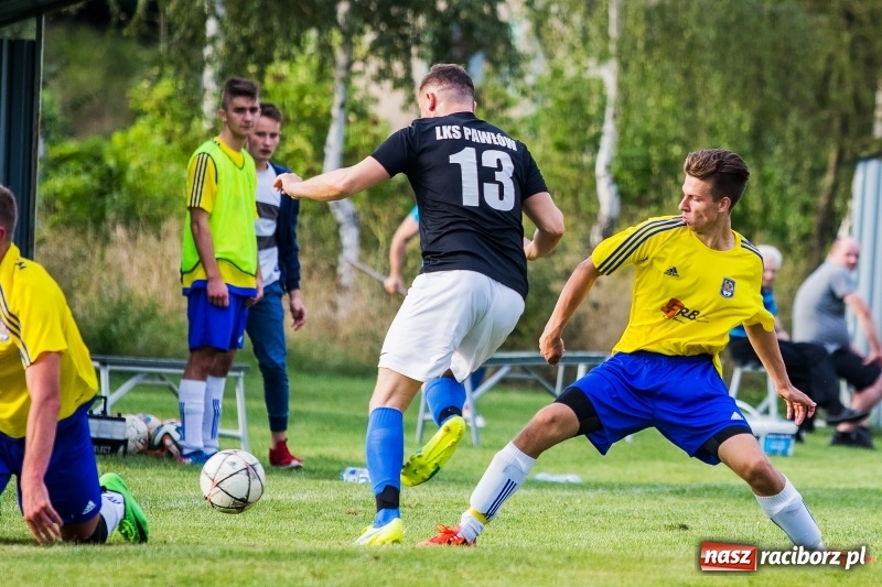 Zdjęcie w galerii na portalu naszraciborz.pl: Kuźnia w Pawłowie nie odpuszczała, dzięki czemu wygrała wiadomości z regionu