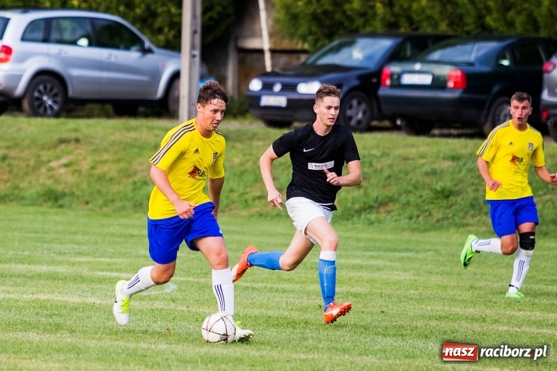 Zdjęcie w galerii na portalu naszraciborz.pl: Kuźnia w Pawłowie nie odpuszczała, dzięki czemu wygrała wiadomości z regionu