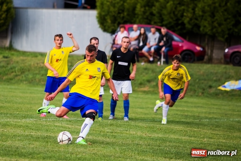 Zdjęcie w galerii na portalu naszraciborz.pl: Kuźnia w Pawłowie nie odpuszczała, dzięki czemu wygrała wiadomości z regionu