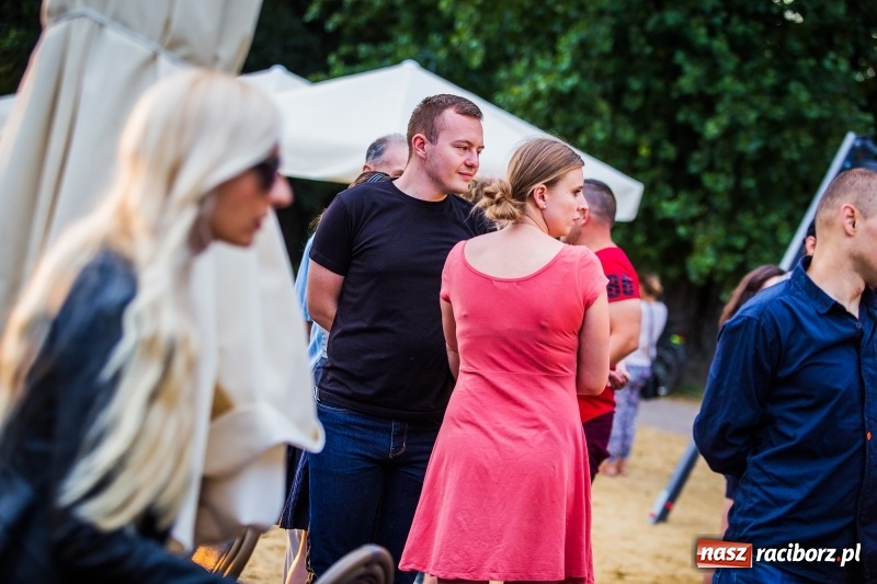 Zdjęcie w galerii na portalu naszraciborz.pl: Salsa Beach Party, czyli roztańczone bulwary nadodrzańskie w Raciborzu wiadomości z regionu