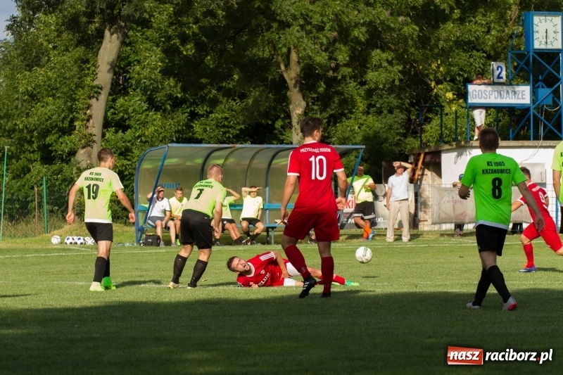 Zdjęcie w galerii na portalu naszraciborz.pl: Krzanowice musiały uznać wyższość gości z Rogowa  wiadomości z regionu