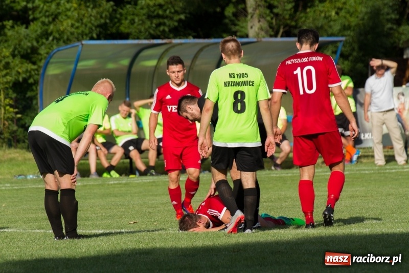 Zdjęcie w galerii na portalu naszraciborz.pl: Krzanowice musiały uznać wyższość gości z Rogowa  wiadomości z regionu