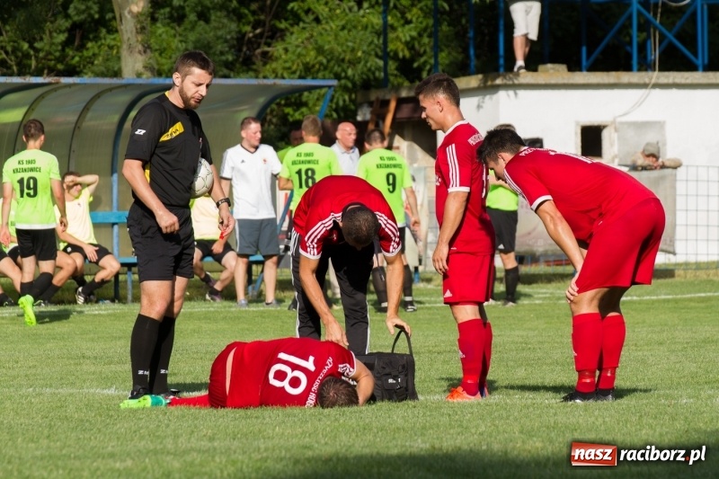 Zdjęcie w galerii na portalu naszraciborz.pl: Krzanowice musiały uznać wyższość gości z Rogowa  wiadomości z regionu