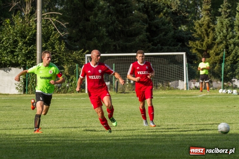 Zdjęcie w galerii na portalu naszraciborz.pl: Krzanowice musiały uznać wyższość gości z Rogowa  wiadomości z regionu