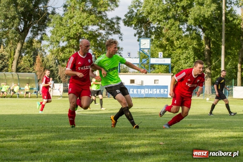 Zdjęcie w galerii na portalu naszraciborz.pl: Krzanowice musiały uznać wyższość gości z Rogowa  wiadomości z regionu