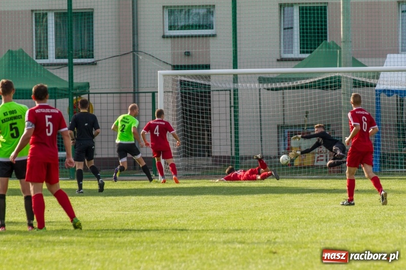 Zdjęcie w galerii na portalu naszraciborz.pl: Krzanowice musiały uznać wyższość gości z Rogowa  wiadomości z regionu