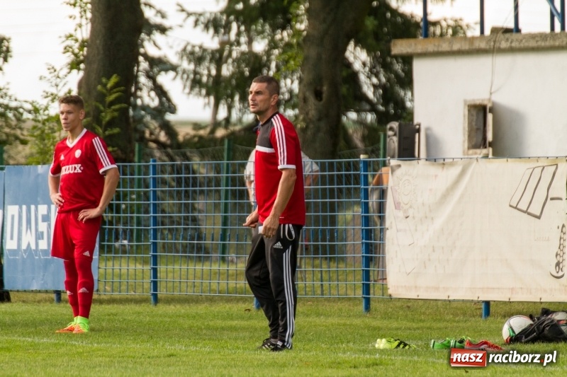 Zdjęcie w galerii na portalu naszraciborz.pl: Krzanowice musiały uznać wyższość gości z Rogowa  wiadomości z regionu