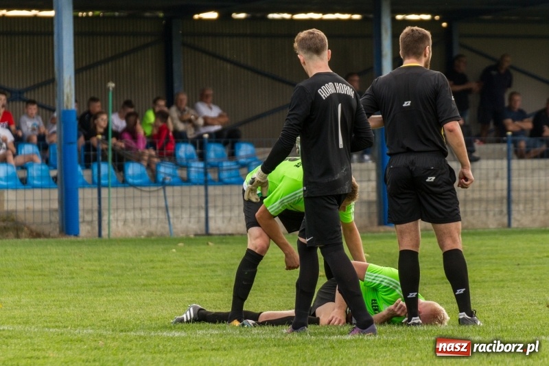 Zdjęcie w galerii na portalu naszraciborz.pl: Krzanowice musiały uznać wyższość gości z Rogowa  wiadomości z regionu