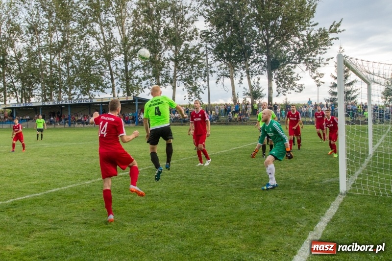 Zdjęcie w galerii na portalu naszraciborz.pl: Krzanowice musiały uznać wyższość gości z Rogowa  wiadomości z regionu