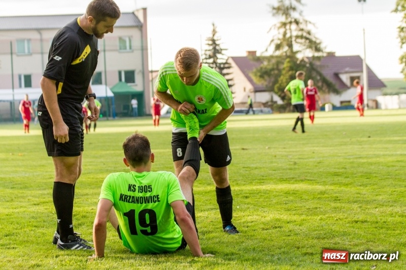 Zdjęcie w galerii na portalu naszraciborz.pl: Krzanowice musiały uznać wyższość gości z Rogowa  wiadomości z regionu