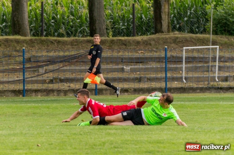 Zdjęcie w galerii na portalu naszraciborz.pl: Krzanowice musiały uznać wyższość gości z Rogowa  wiadomości z regionu