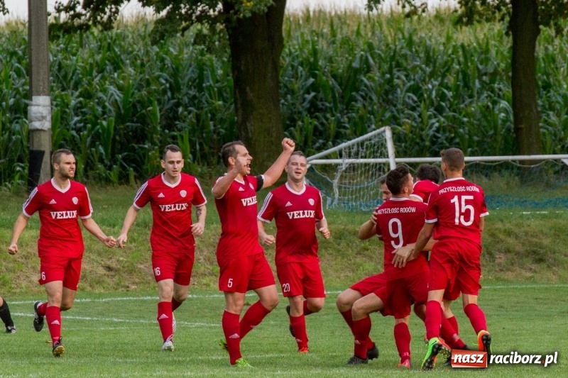 Zdjęcie w galerii na portalu naszraciborz.pl: Krzanowice musiały uznać wyższość gości z Rogowa  wiadomości z regionu