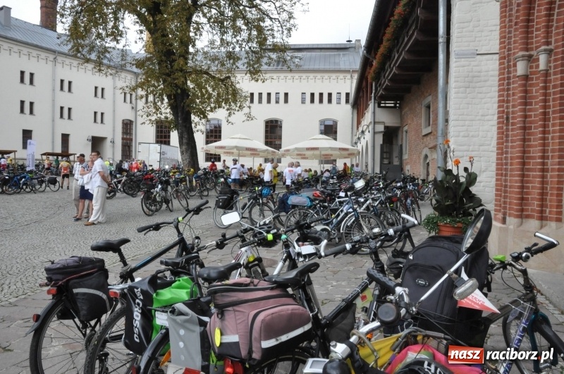 Zdjęcie w galerii na portalu naszraciborz.pl: Pół tysiąca cyklistów zwiedzi ziemię raciborską. Trwa 66 Centralny Zlot Turystów Kolarzy PTTK wiadomości z regionu
