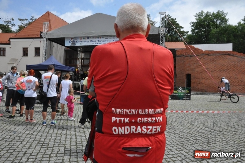 Zdjęcie w galerii na portalu naszraciborz.pl: Pół tysiąca cyklistów zwiedzi ziemię raciborską. Trwa 66 Centralny Zlot Turystów Kolarzy PTTK wiadomości z regionu