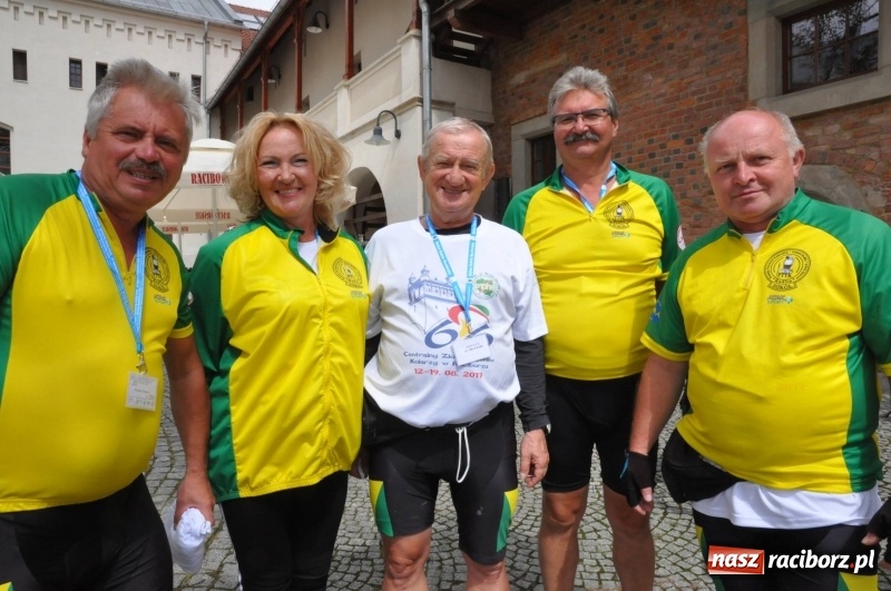 Zdjęcie w galerii na portalu naszraciborz.pl: Pół tysiąca cyklistów zwiedzi ziemię raciborską. Trwa 66 Centralny Zlot Turystów Kolarzy PTTK wiadomości z regionu