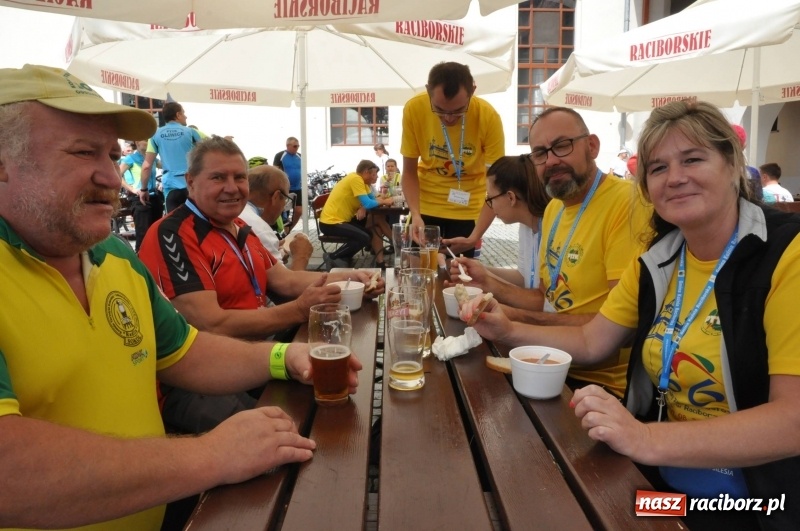 Zdjęcie w galerii na portalu naszraciborz.pl: Pół tysiąca cyklistów zwiedzi ziemię raciborską. Trwa 66 Centralny Zlot Turystów Kolarzy PTTK wiadomości z regionu