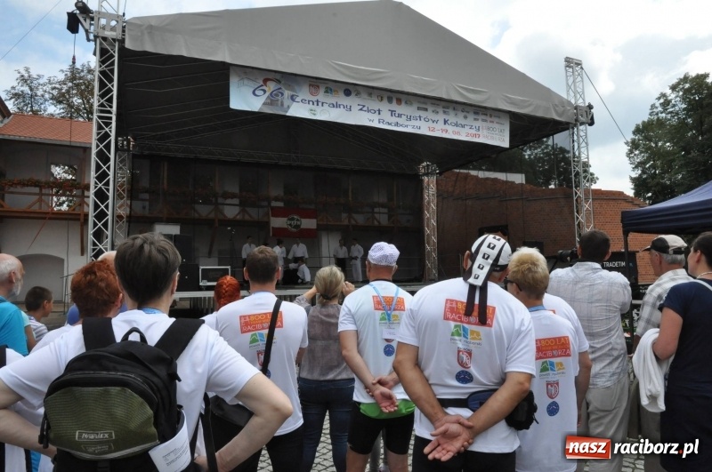 Zdjęcie w galerii na portalu naszraciborz.pl: Pół tysiąca cyklistów zwiedzi ziemię raciborską. Trwa 66 Centralny Zlot Turystów Kolarzy PTTK wiadomości z regionu