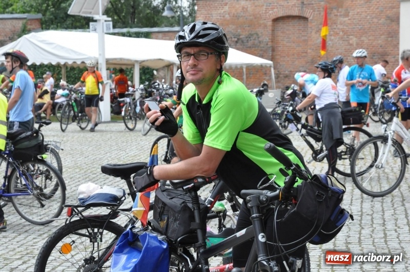 Zdjęcie w galerii na portalu naszraciborz.pl: Pół tysiąca cyklistów zwiedzi ziemię raciborską. Trwa 66 Centralny Zlot Turystów Kolarzy PTTK wiadomości z regionu