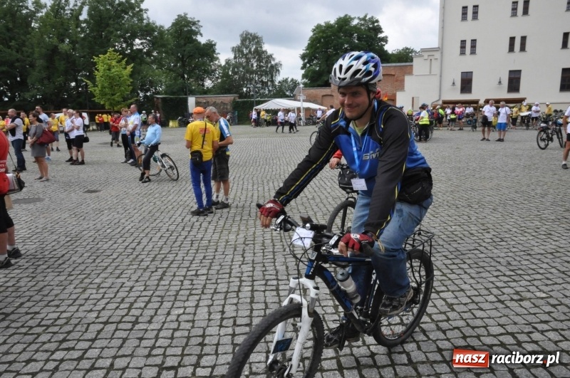 Zdjęcie w galerii na portalu naszraciborz.pl: Pół tysiąca cyklistów zwiedzi ziemię raciborską. Trwa 66 Centralny Zlot Turystów Kolarzy PTTK wiadomości z regionu