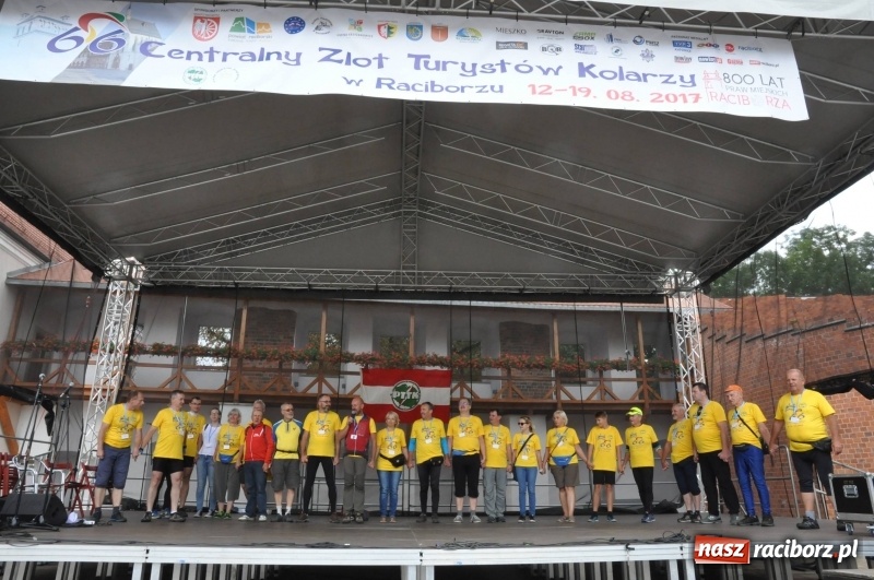 Zdjęcie w galerii na portalu naszraciborz.pl: Pół tysiąca cyklistów zwiedzi ziemię raciborską. Trwa 66 Centralny Zlot Turystów Kolarzy PTTK wiadomości z regionu