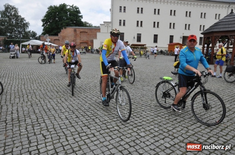Zdjęcie w galerii na portalu naszraciborz.pl: Pół tysiąca cyklistów zwiedzi ziemię raciborską. Trwa 66 Centralny Zlot Turystów Kolarzy PTTK wiadomości z regionu