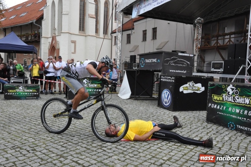 Zdjęcie w galerii na portalu naszraciborz.pl: Pół tysiąca cyklistów zwiedzi ziemię raciborską. Trwa 66 Centralny Zlot Turystów Kolarzy PTTK wiadomości z regionu