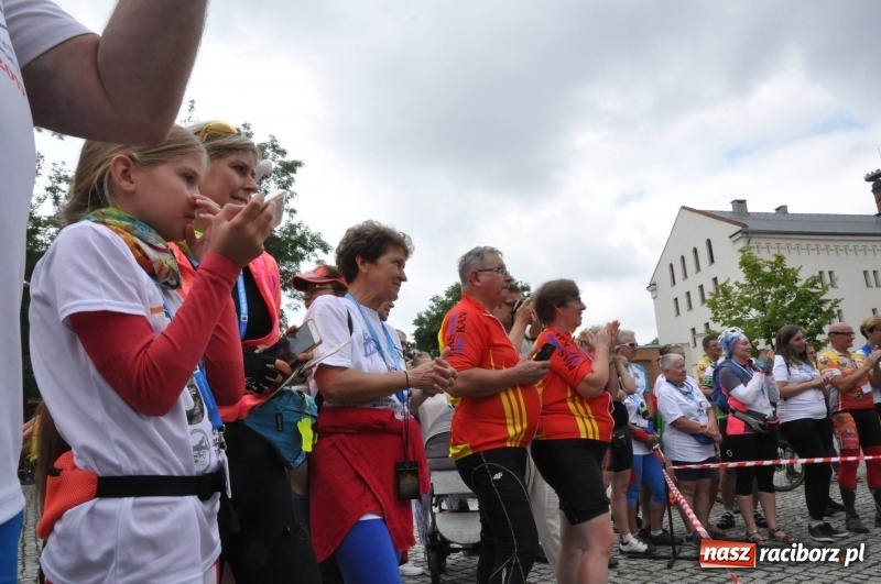 Zdjęcie w galerii na portalu naszraciborz.pl: Pół tysiąca cyklistów zwiedzi ziemię raciborską. Trwa 66 Centralny Zlot Turystów Kolarzy PTTK wiadomości z regionu
