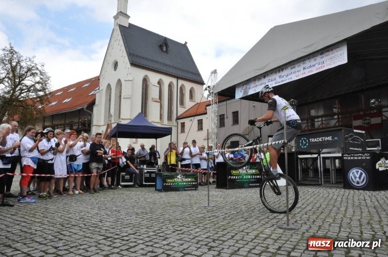 Zdjęcie w galerii na portalu naszraciborz.pl: Pół tysiąca cyklistów zwiedzi ziemię raciborską. Trwa 66 Centralny Zlot Turystów Kolarzy PTTK wiadomości z regionu