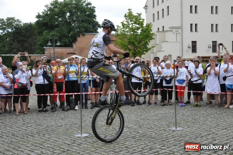 Zdjęcie w galerii na portalu naszraciborz.pl: Pół tysiąca cyklistów zwiedzi ziemię raciborską. Trwa 66 Centralny Zlot Turystów Kolarzy PTTK wiadomości z regionu
