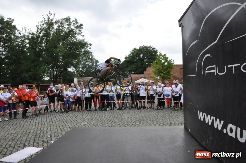 Zdjęcie w galerii na portalu naszraciborz.pl: Pół tysiąca cyklistów zwiedzi ziemię raciborską. Trwa 66 Centralny Zlot Turystów Kolarzy PTTK wiadomości z regionu