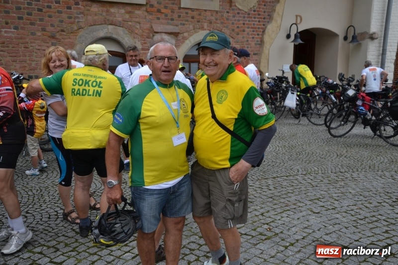 Zdjęcie w galerii na portalu naszraciborz.pl: Pół tysiąca cyklistów zwiedzi ziemię raciborską. Trwa 66 Centralny Zlot Turystów Kolarzy PTTK wiadomości z regionu